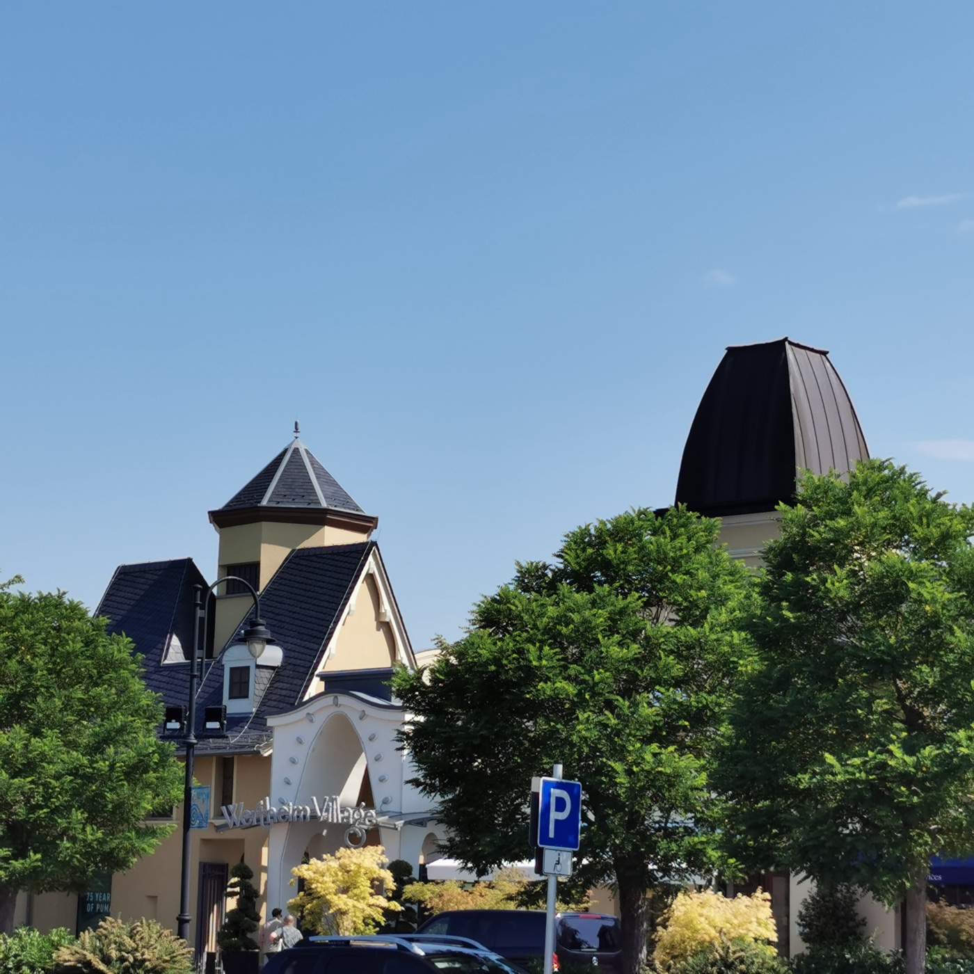 Wertheim Village Designer-Outlet